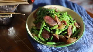 香肠炒豆角的做法步骤：6