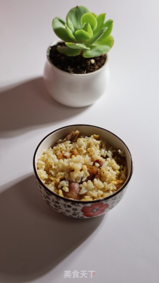 鸡蛋香肠炒饭的做法步骤：7