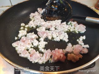 酸豆角炒肉末的做法步骤：2