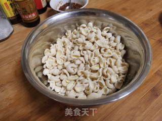 西红柿鸡蛋猫耳朵的做法步骤：6