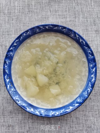 雪梨银耳甜汤的做法步骤：7