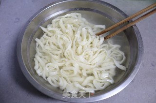 筋道鲜美的肉末豇豆手擀面的做法步骤：11