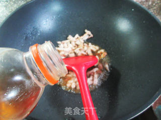 五花肉毛豆炒娃娃菜的做法步骤：7