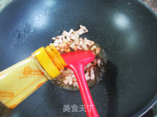 五花肉毛豆炒娃娃菜的做法步骤：8