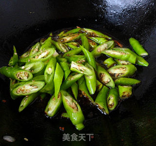 鸡蛋——酱香鸡蛋杭椒的做法步骤：7