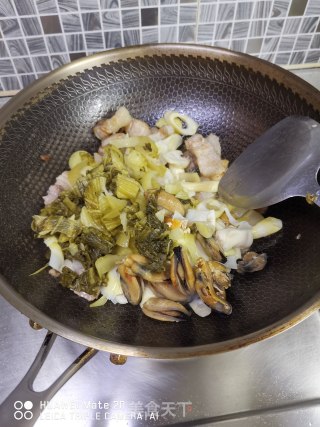 客家苦笋煲的做法步骤：4