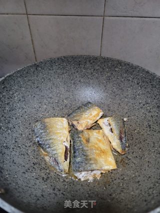 香煎鲭鱼片的做法步骤：5
