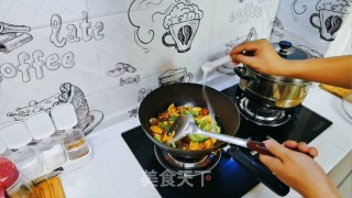 红烧卤肥肠的做法步骤：13
