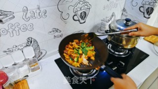 红烧卤肥肠的做法步骤：15