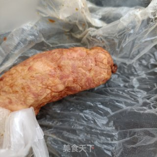 烤肠炒韭苔的做法步骤：1