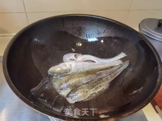 酱炖海鲶鱼的做法步骤：3