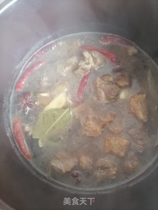 土豆烧牛腩的做法步骤：9