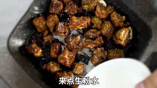 煎焗排骨的做法步骤：4