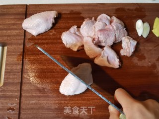 椒盐鸡翅的做法步骤：2