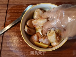 椒盐鸡翅的做法步骤：9