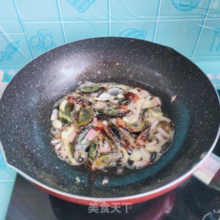 松花蛋炒辣椒的做法步骤：6