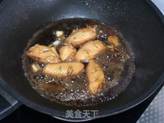 山楂啤酒鸡翅的做法步骤：5