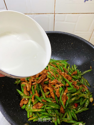 四季豆炒肉丝的做法步骤：7