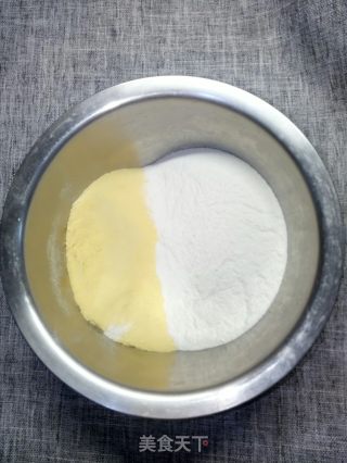玉米面软饼的做法步骤：1