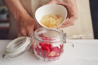 浪漫玫瑰鸡尾酒有机醋饮的做法步骤：2