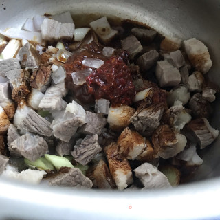 番茄胡萝卜炖牛肉的做法步骤：6