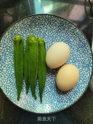 秋葵炒土鸡蛋的做法步骤：1