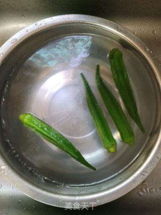 秋葵炒土鸡蛋的做法步骤：4