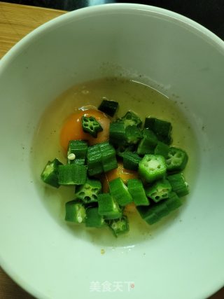 秋葵炒土鸡蛋的做法步骤：6