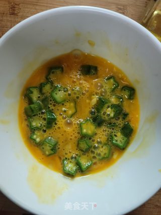 秋葵炒土鸡蛋的做法步骤：8
