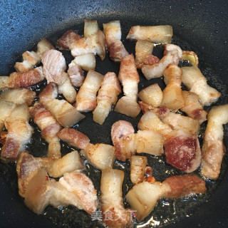 腐竹鹌鹑蛋烧肉的做法步骤：5