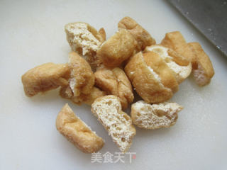 黑木耳油豆腐炒豇豆的做法步骤：2