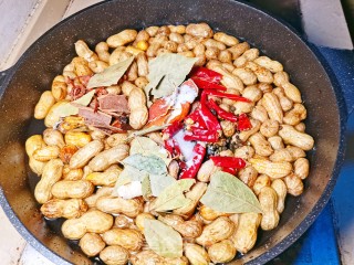 五香盐水花生的做法步骤：5