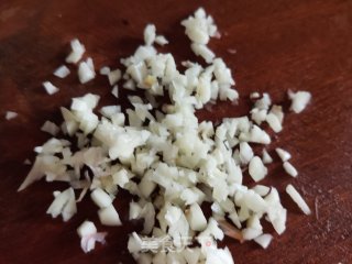 蒜蓉娃娃菜的做法步骤：3