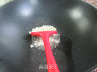 香肠炒空心菜梗的做法步骤：3