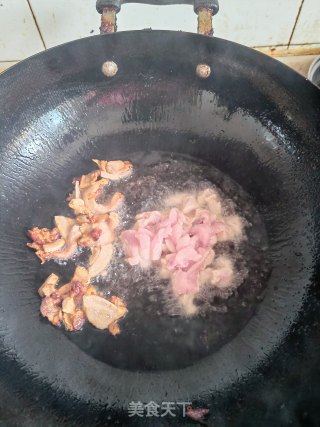 莴笋炒肉的做法步骤：2
