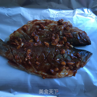 香辣烤鲈鱼的做法步骤：7