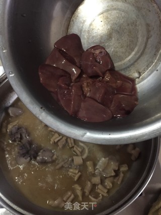辣椒炒鸡杂的做法步骤：6