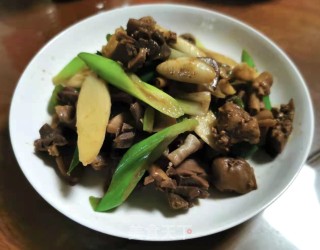 辣椒炒鸡杂的做法步骤：9