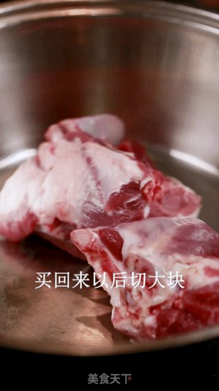 秋天里的第一顿羊肉，必须是它，最简单也最鲜香~的做法步骤：1