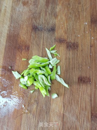 清炒黄豆芽的做法步骤：1