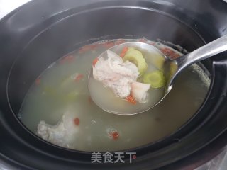 黄豆猪骨苦瓜汤的做法步骤：10