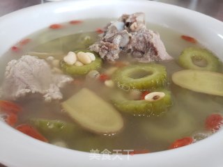 黄豆猪骨苦瓜汤的做法步骤：12