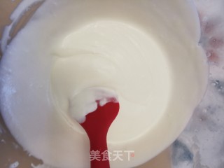 草莓酸奶慕斯的做法步骤：2