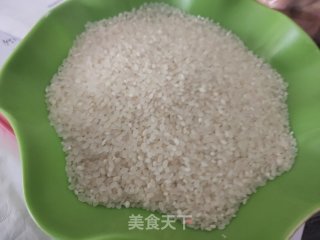 大米面葡萄干窝头的做法步骤：1