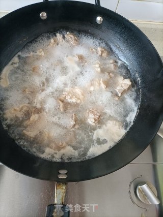 羊肉天麻汤的做法步骤：1