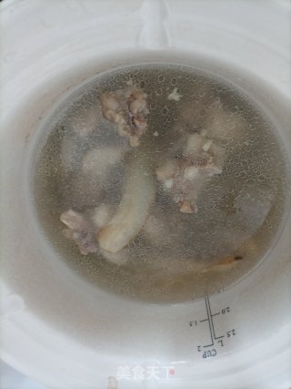 羊肉天麻汤的做法步骤：8
