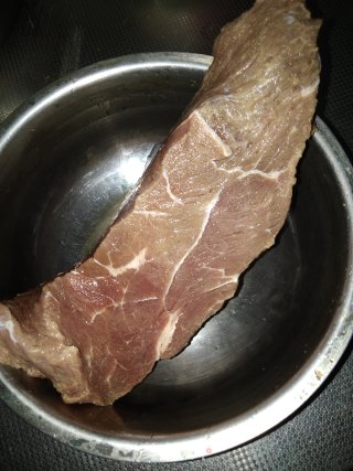 网红牛肉孜然包的做法步骤：2