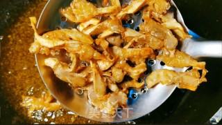 比酥肉还好吃的椒盐菌菇的做法步骤：9