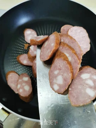 烧椒红肠的做法步骤：3
