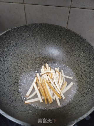 老干妈拌豆干的做法步骤：5